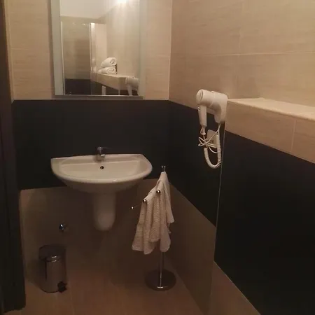 Relax فندق مبيت وإفطار 3*